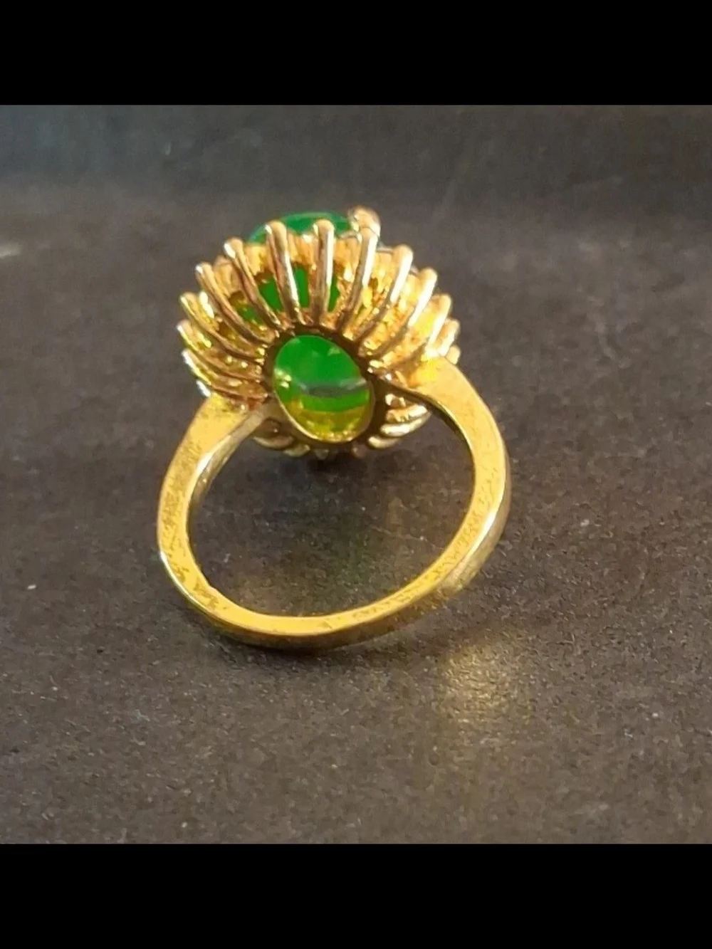 Large Gold Green Agate Ring